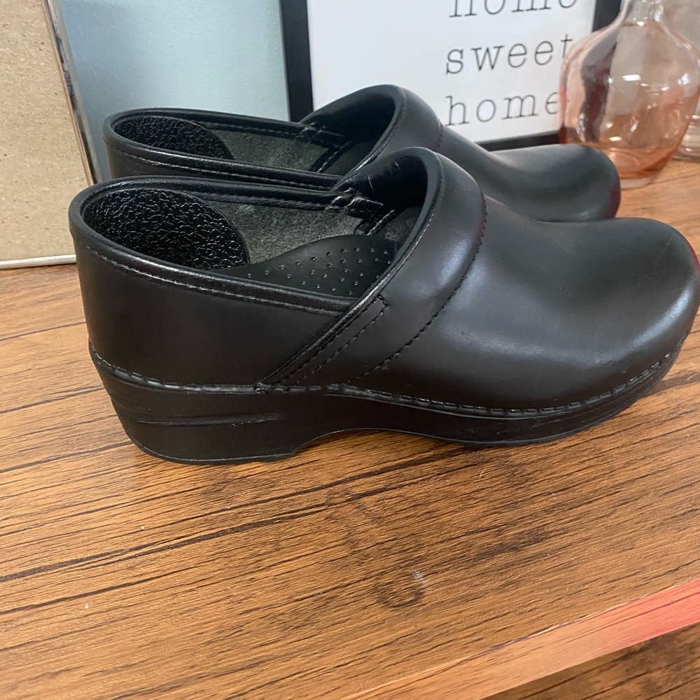 Dansko clogs size 36 ***NEW***